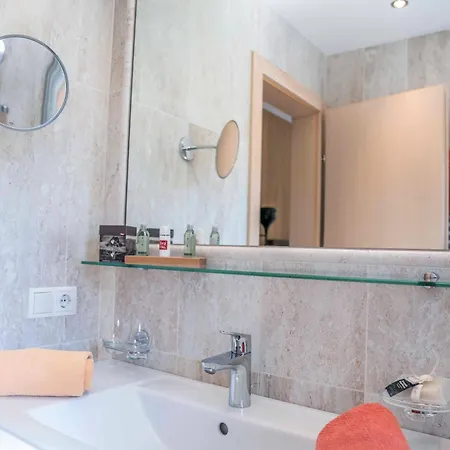 Carmen Apartment *